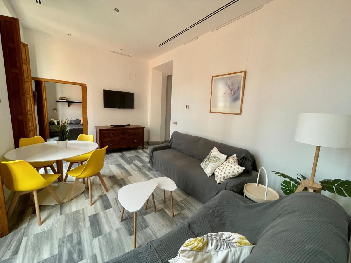 מאלגה Picasso'S Birth House Charming Apartment מראה חיצוני תמונה