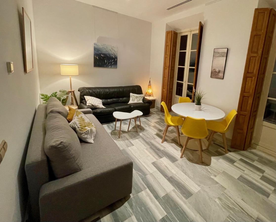 מאלגה Picasso'S Birth House Charming Apartment מראה חיצוני תמונה