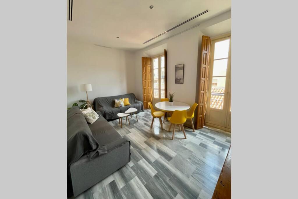 מאלגה Picasso'S Birth House Charming Apartment מראה חיצוני תמונה
